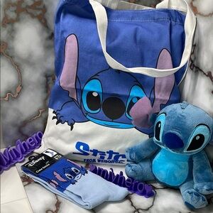 Disney Stitch Tote “Peekaboo” with Plush and Socks